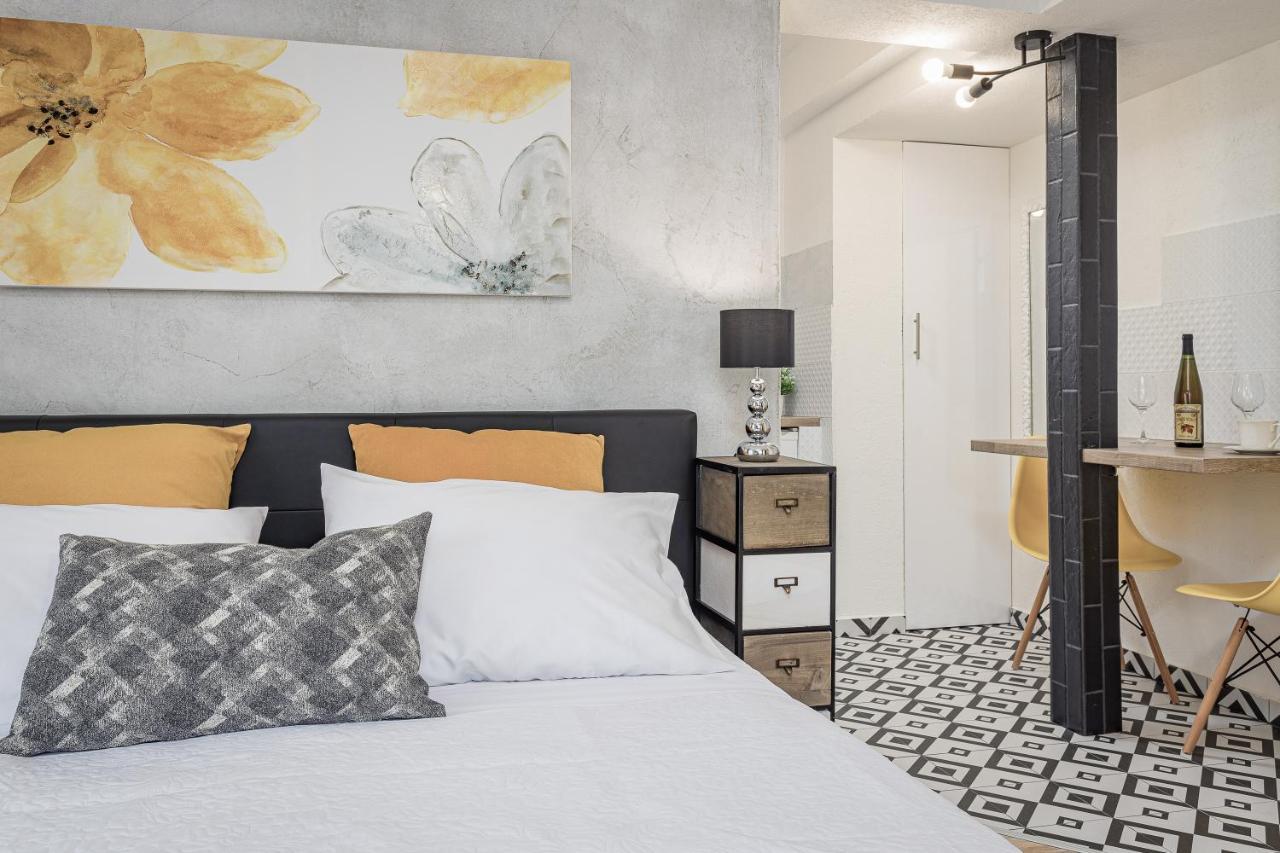 Luxury Apartments Gina Rovinj Exterior photo