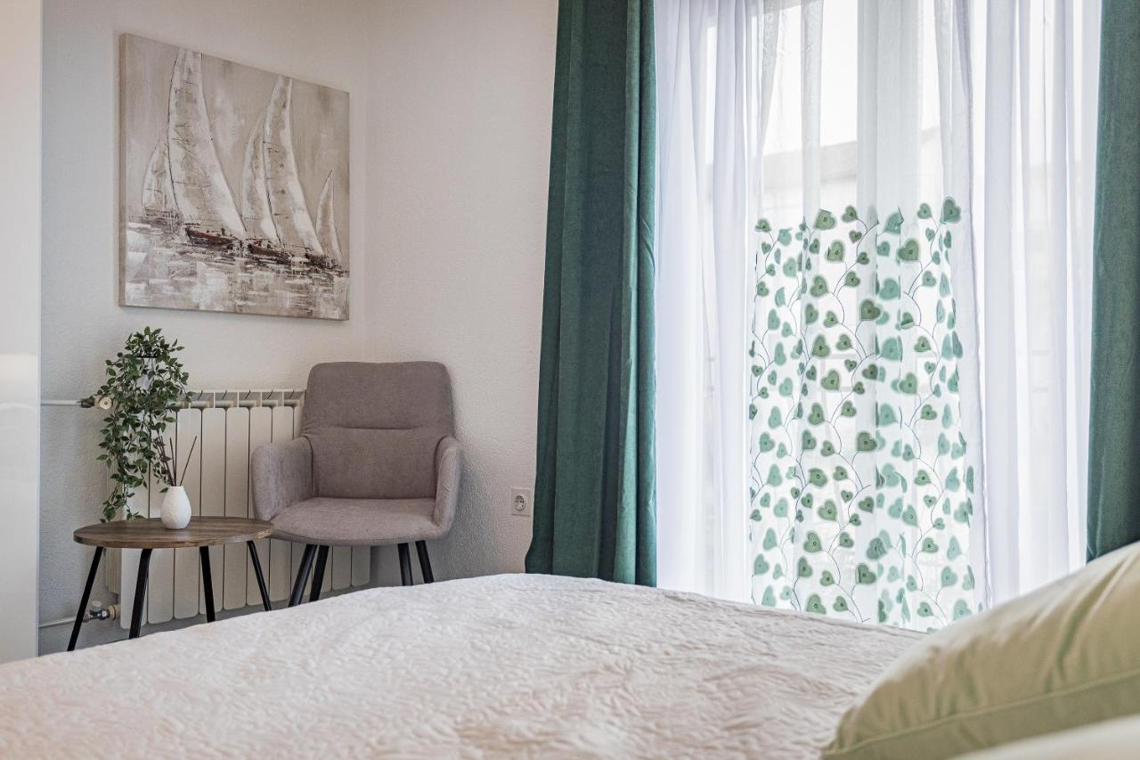Luxury Apartments Gina Rovinj Exterior photo